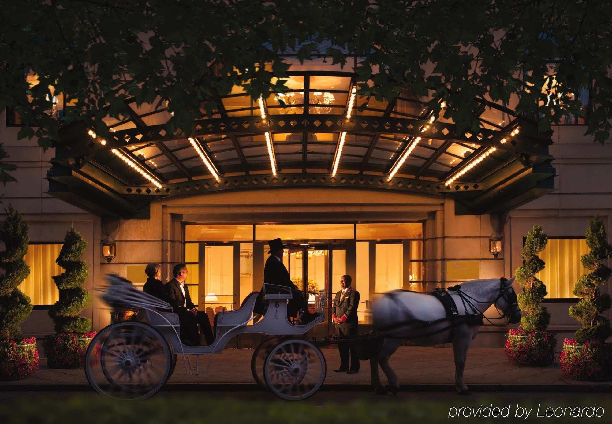 Renaissance Philadelphia Downtown Hotel Exterior photo