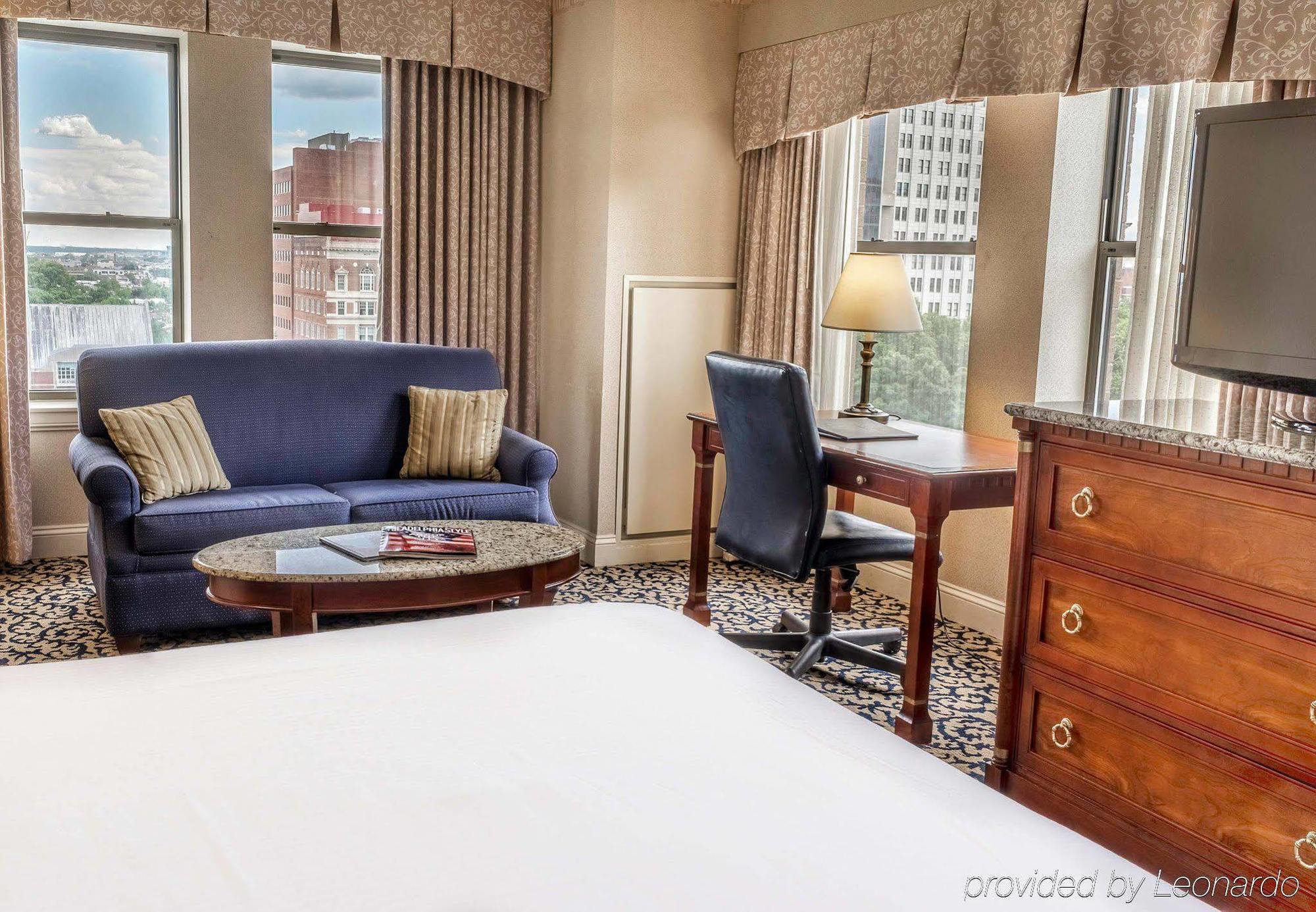 Renaissance Philadelphia Downtown Hotel Exterior photo